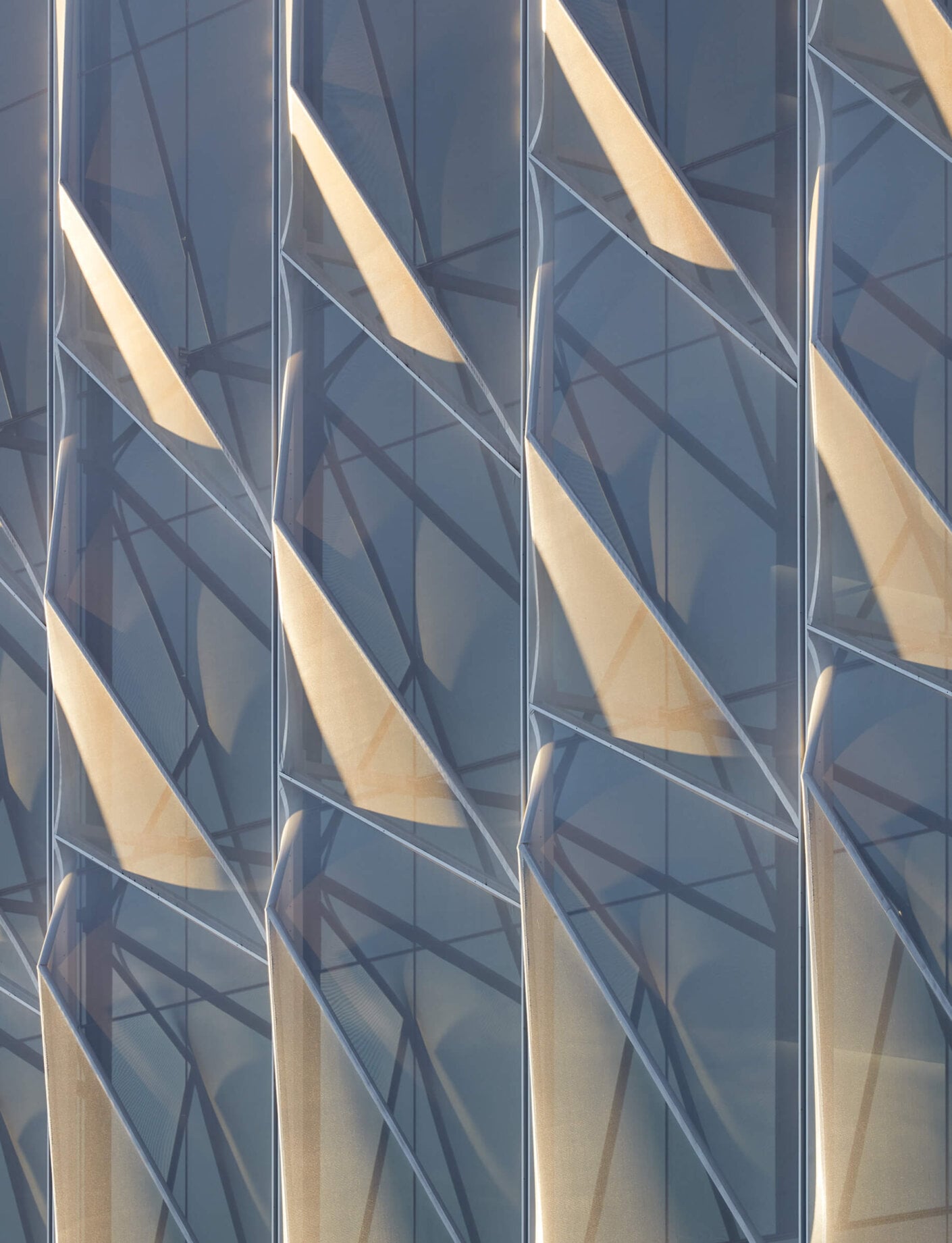 Mesh Façade