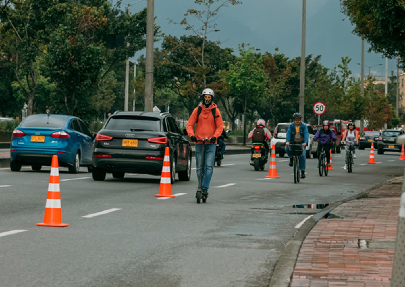Car lanes turned into temporary bike lanes in Bogotá, Colombia Credit: Leonardo Guerrero Bermudez/iStock, via www.cityfix.com