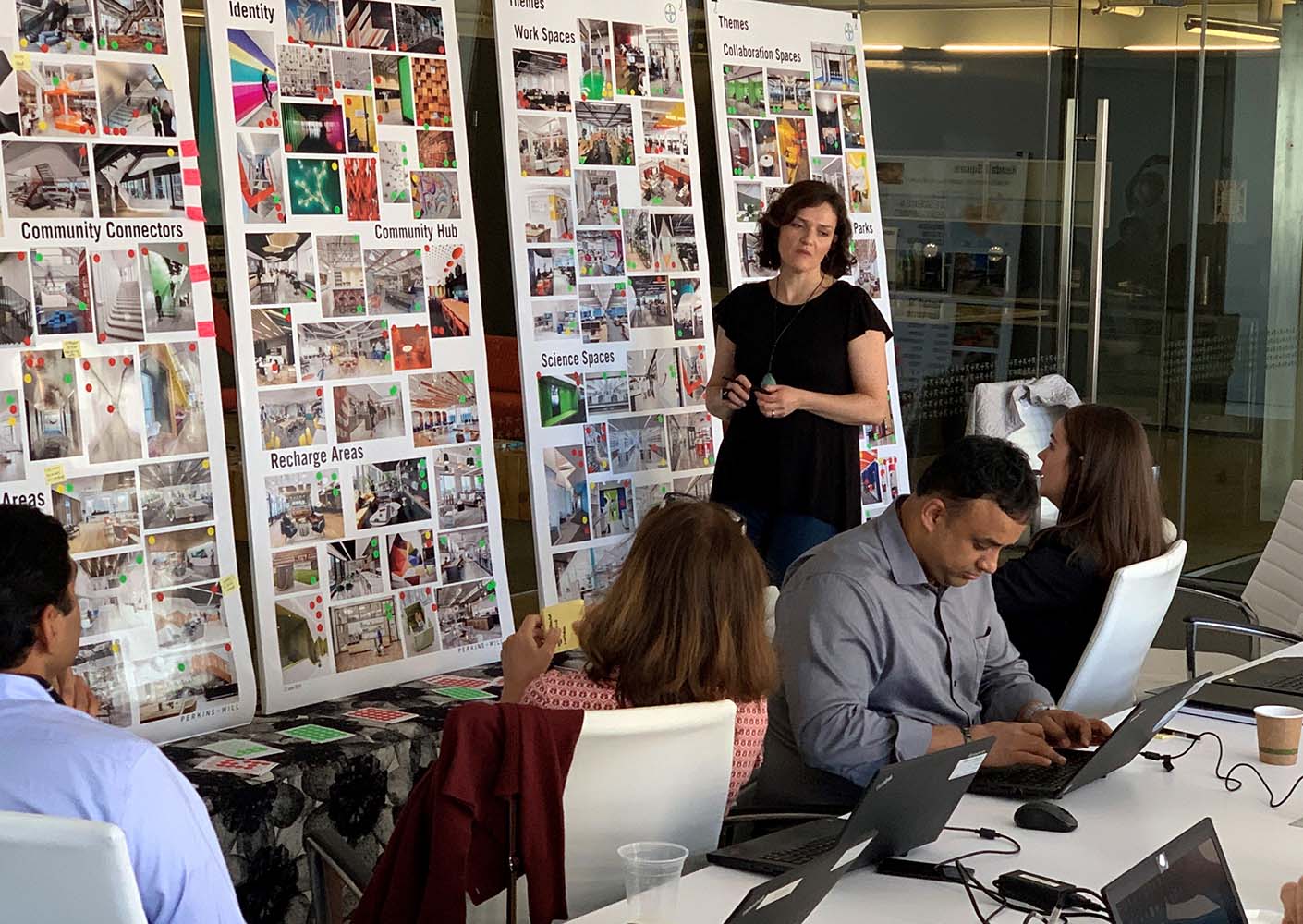 Laura leads a visioning session with a client
