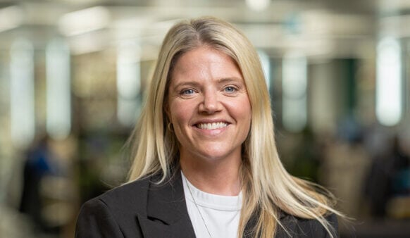 Headshot of Kate Vine