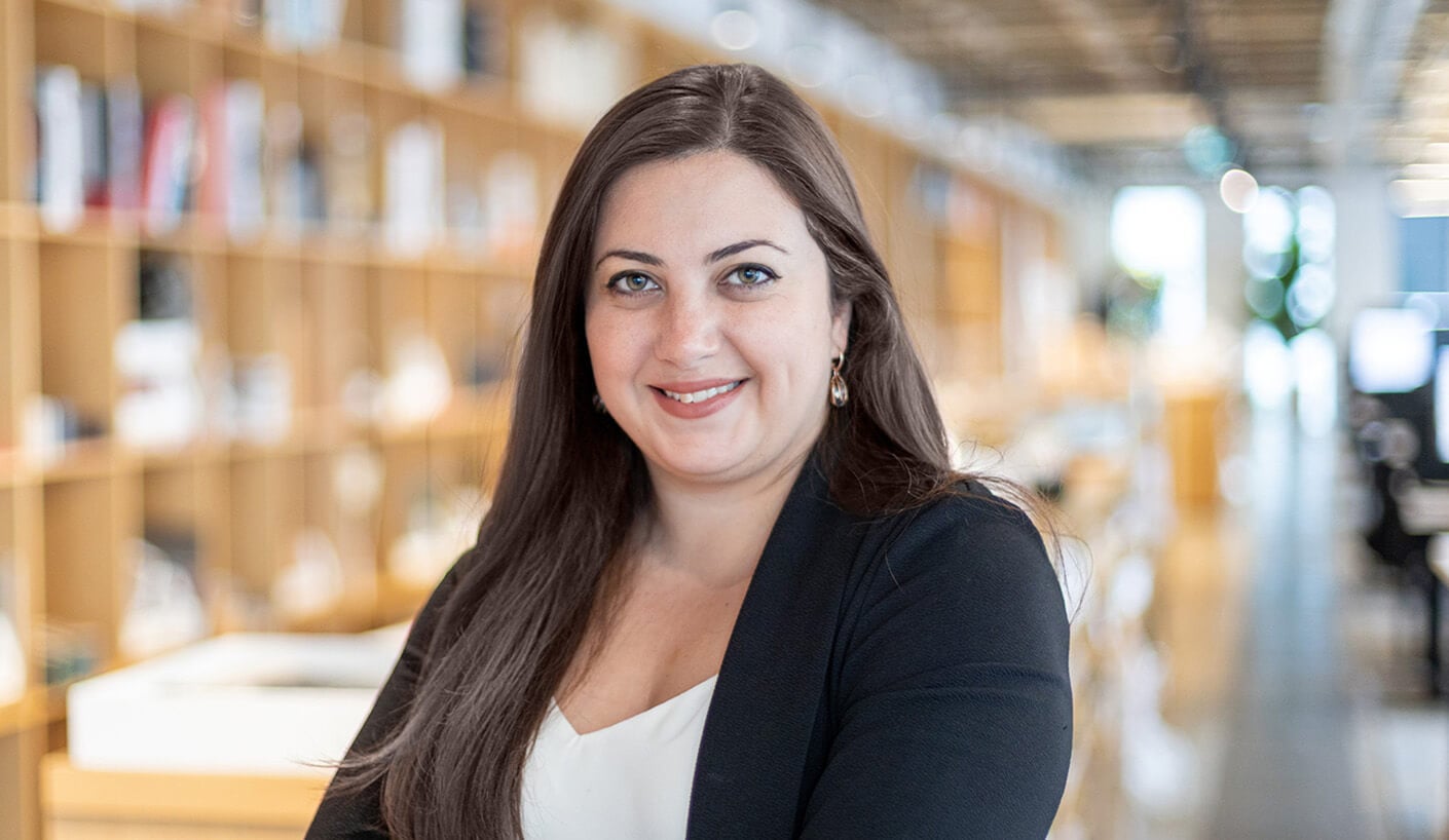 Headshot of Lana Shahin